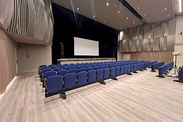 Administrative building in Taikos avenue, Klaipeda